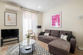 Bright- 1Bd 1Bth furnished - Sol